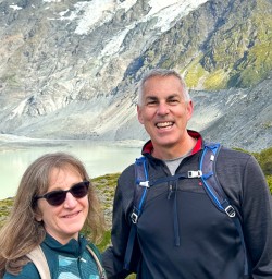 guests exploring in mt cook national park PS09FEB26