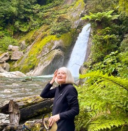 guests exploring the milford track giants gates GW10FEb26