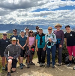guests exploring wanaka MP05JAN26