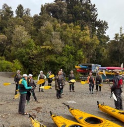 guests getting ready to kayak Lake Mapourika KC17NOV25