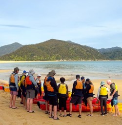 guests getting ready to kayak in Abel Tasman National Park GE02FEb26