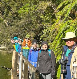guests hike Milford Track GE08DEC25