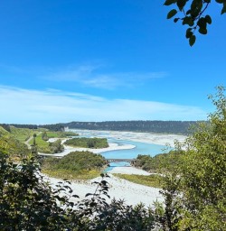 guests hike Rakaia Gorge Walkway KC24NOV25