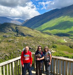 guests hike Rocky mountain track in wanaka PS01DEC25