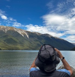 guests hike in Nelson Lakes National Park RM03NOV25