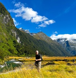 guests hike in Siberia Valley GE16FEb26