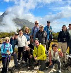 guests hike key summit MP09FEB26