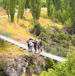 guests hiking Arrow River Trail RM12JAN26