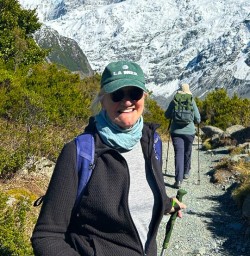 guests hiking Hooker Valley Track Mt Cook National Park PS27OCT26
