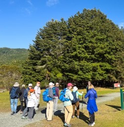 guests hiking Kepler Track Fiordland RP02FEb26