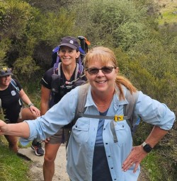 guests hiking Rocky Mountains in Wanaka MP03NOV26