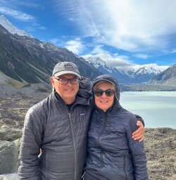 guests hiking and exploring mt cook national park MP16MAR26