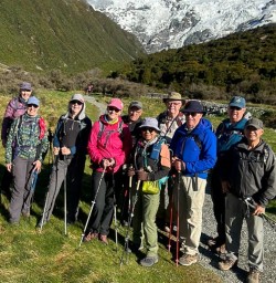 guests hiking in Aoraki Mt Cook National Park MP10NOV25