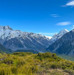 guests hiking in Mt Cook National Park PS01DEC25