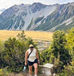 guests hiking in Mt Cook National Park PS23MAR27