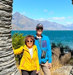 guests hiking in Queenstown MP09FEB26