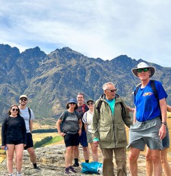 guests hiking in Queenstown PS23FEB26