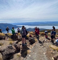 guests hiking kepler track GW18NOV25