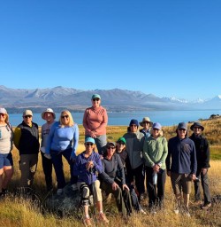 guests hiking mackenzie country MP23FEB26