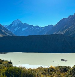 guests hiking mt cook national park GE30MAR26