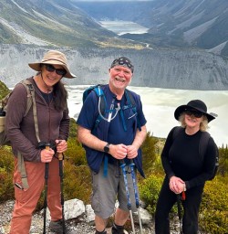 guests in Aoraki Mt cook National Park KC19JAn26