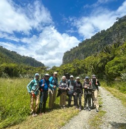 guests in Paparoa National Park GE08DEC25