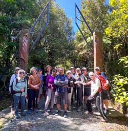 guests in Paparoa National Park RM09FEB26
