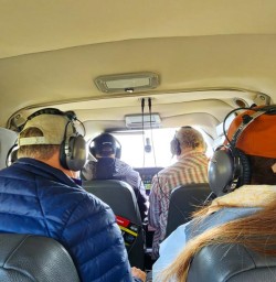 guests in bush plane RP02FEB26