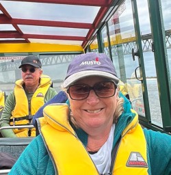 guests in jet boat haast river MP01DEc25