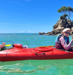 guests kayak Abel Tasman KC10NOV25