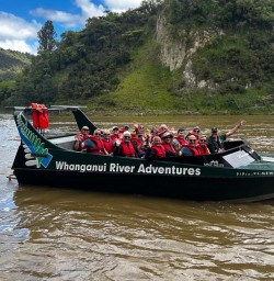 guests on boat Whanganui National Park GN17NOV25