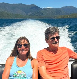 guests on boat queen charlotte sound MP05JAN26