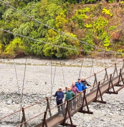 guests on bridge track west coast GE26JAN26