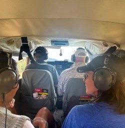 guests on bush plane to Mt Aspiring national park PS29DEC25