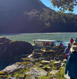 guests on haast river jet boat RM23FEB26