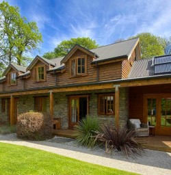 guests staying in Wanaka MP03NOV25