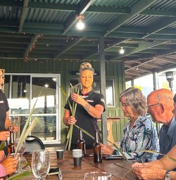 guests weave with flax Kohutapu Lodge SN17FEB26