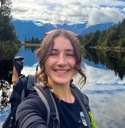 guide Chloe lake Matheson MP02FEB26