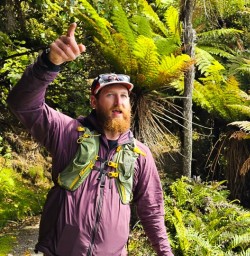 guide connor stewart island GW10FEB26