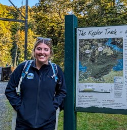 guide jess on the kepler track MP03NOV25