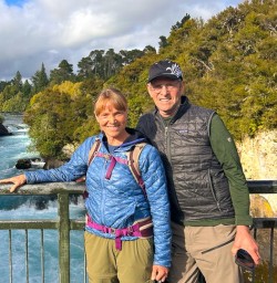happy couple at Huka Falls SN03MAR26