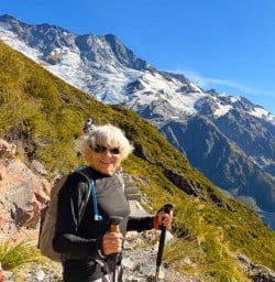 happy guest explores mt cook national park KC16MAR26