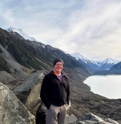 happy guest explores mt cook national park PS06APR26