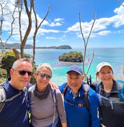 happy guests in Stewart Island GW27JAn26