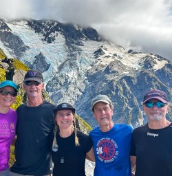 happy guests in mt cook national park RM23FEB26