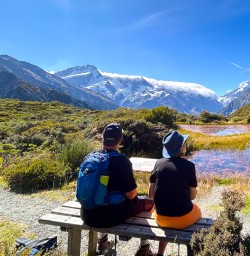 happy guests in mt cook national park sealy tarns PS23FEB26