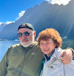happy guests on Milford Sound Cruise PS23FEB26