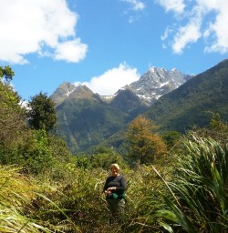 hollyford valley hiker