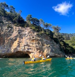 kayak trip to Cathedral Cove SN17FEb26