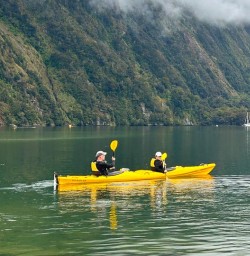 milford sound kayak trip PS03NOV25